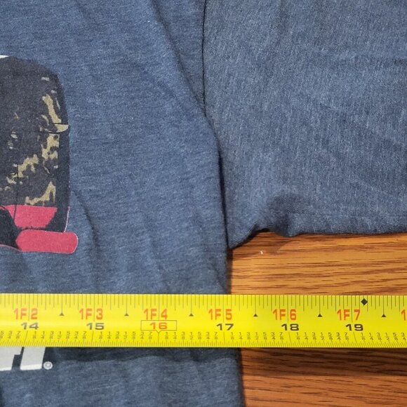 UCSB UC Santa Barbara VW Bus Surfboard CA Bear T Shirt Alumni Size Medium Cotton - Picture 9 of 12